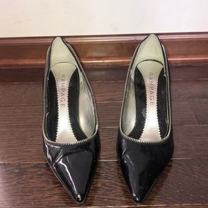 Rampage Blacked Pointed Zipper Heels